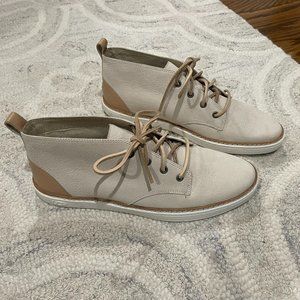 Ugg Shoes -  NEW - Women's 8.5